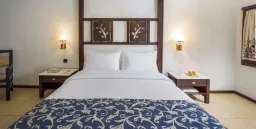 SIMANTRO BEACH HOTEL Rooms