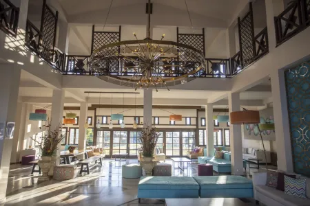 SIMANTRO BEACH HOTEL Lobby