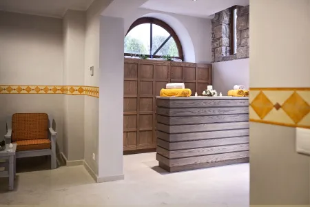 SIMANTRO BEACH HOTEL Spa