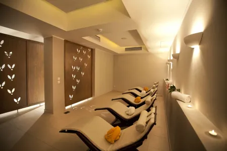 SIMANTRO BEACH HOTEL Spa