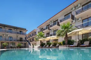 SIMEON HOTEL Pools & Beach