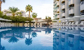 SIMPLY FINE HOTEL ALIZE Pools & Beach