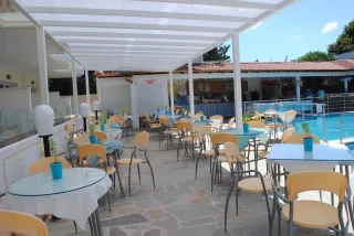 SIRINES HOTEL Restaurants