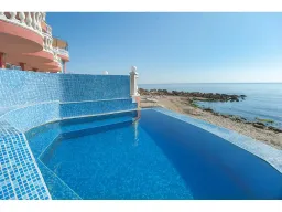 SIRIUS BEACH - SPA HOTEL Pools & Beach