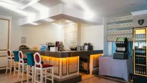 SL LA PERLA HOTEL Bars
