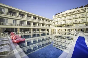 SL LA PERLA HOTEL General Images