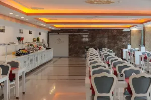SL LA PERLA HOTEL Restaurants