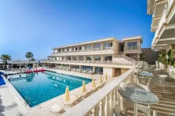 SL LA PERLA HOTEL Pools & Beach