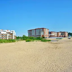 SOL LUNA BAY RESORT Pools & Beach