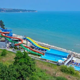 SOL LUNA BAY RESORT Activities