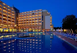 SOL NESSEBAR BAY Pools & Beach