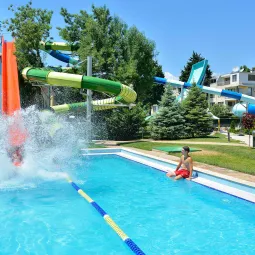 SOL NESSEBAR PALACE Pools & Beach