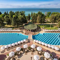 SOL NESSEBAR PALACE Pools & Beach