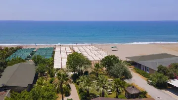 SOLIVIA HOTEL Pools & Beach