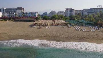 SOLIVIA HOTEL Pools & Beach