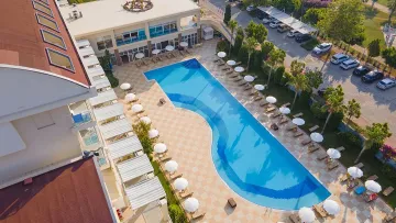SOLIVIA HOTEL Pools & Beach