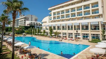 SOLIVIA HOTEL Pools & Beach