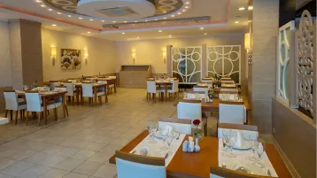 SOLIVIA HOTEL Restaurants