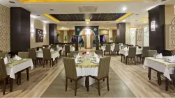 SOLIVIA HOTEL Restaurants