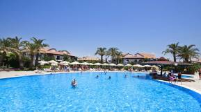 STARLIGHT RESORT HOTEL Pools & Beach