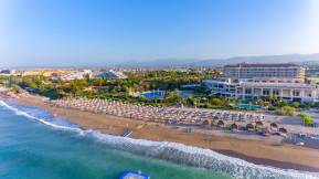 STARLIGHT RESORT HOTEL Pools & Beach