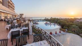STARLIGHT RESORT HOTEL Restaurants