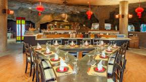 STARLIGHT RESORT HOTEL Restaurants