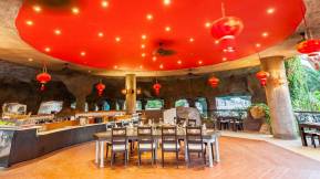 STARLIGHT RESORT HOTEL Restaurants