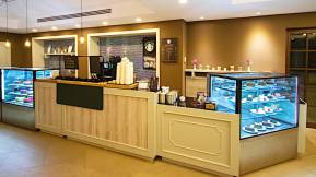 STARLIGHT RESORT HOTEL Restaurants