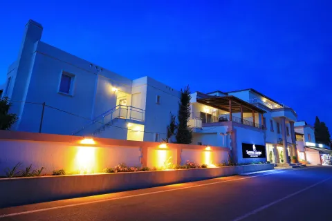SUMMER GARDEN SUITES - BEACH HOTEL
