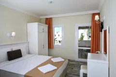 SUMMER GARDEN SUITES - BEACH HOTEL Rooms