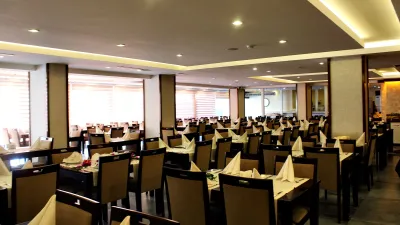 SUN BEACH PARK HOTEL Restaurants