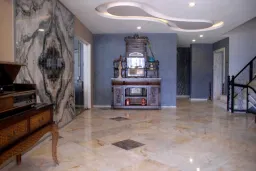SUNDAY BEACH HOTEL Lobby