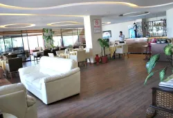 SUNDAY BEACH HOTEL Lobby