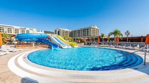 SUNIS EFES ROYAL PALACE RESORT Pools & Beach