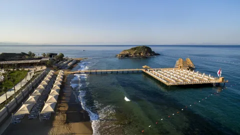 SUNIS EFES ROYAL PALACE RESORT Pools & Beach
