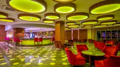 SUNMELIA BEACH RESORT Bars