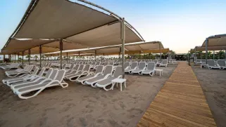 SUNMELIA BEACH RESORT Pools & Beach