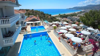 SUNNY HILL ALYA