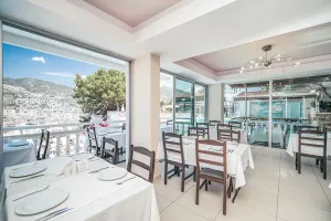 SUNNY HILL ALYA Restaurants