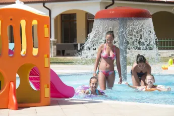 SUNRISE ALL SUITES FAMILY  RESORT Mini Club