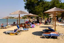 SUNRISE BEACH HOTEL Pools & Beach