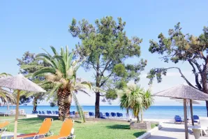 SUNRISE BEACH HOTEL Pools & Beach