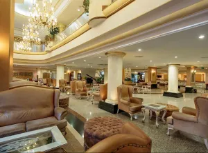 SUNRISE QUEEN LUXURY RESORT Lobby