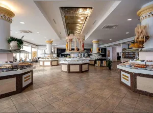 SUNRISE QUEEN LUXURY RESORT Restaurants