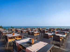 SUNRISE QUEEN LUXURY RESORT Restaurants