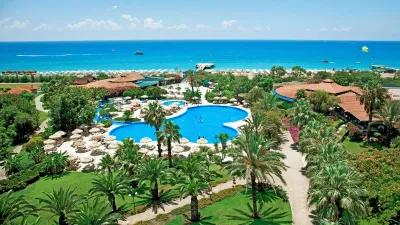 SUNRISE RESORT HOTEL Pools & Beach