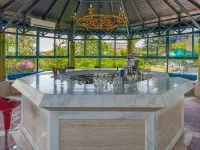 SUNRISE RESORT HOTEL Bars