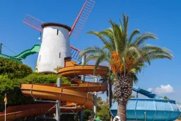 SUNRISE RESORT HOTEL Pools & Beach