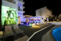 SUPREME BEACH HOTEL 14+ Pools & Beach